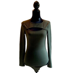 NWT L Love Olive Long Sleeve Cut Out Fitted Long Sleeve Body Suit